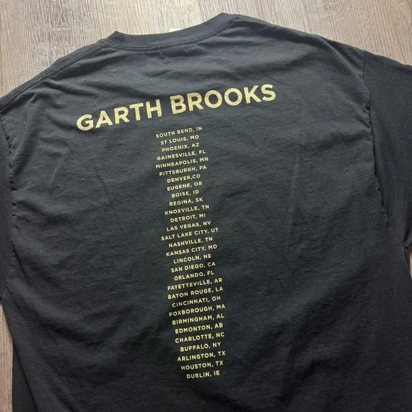 Garth Brooks Stadium Tour Black T-Shirt Hanes men’s XL double sided prints - Picture 4 of 5